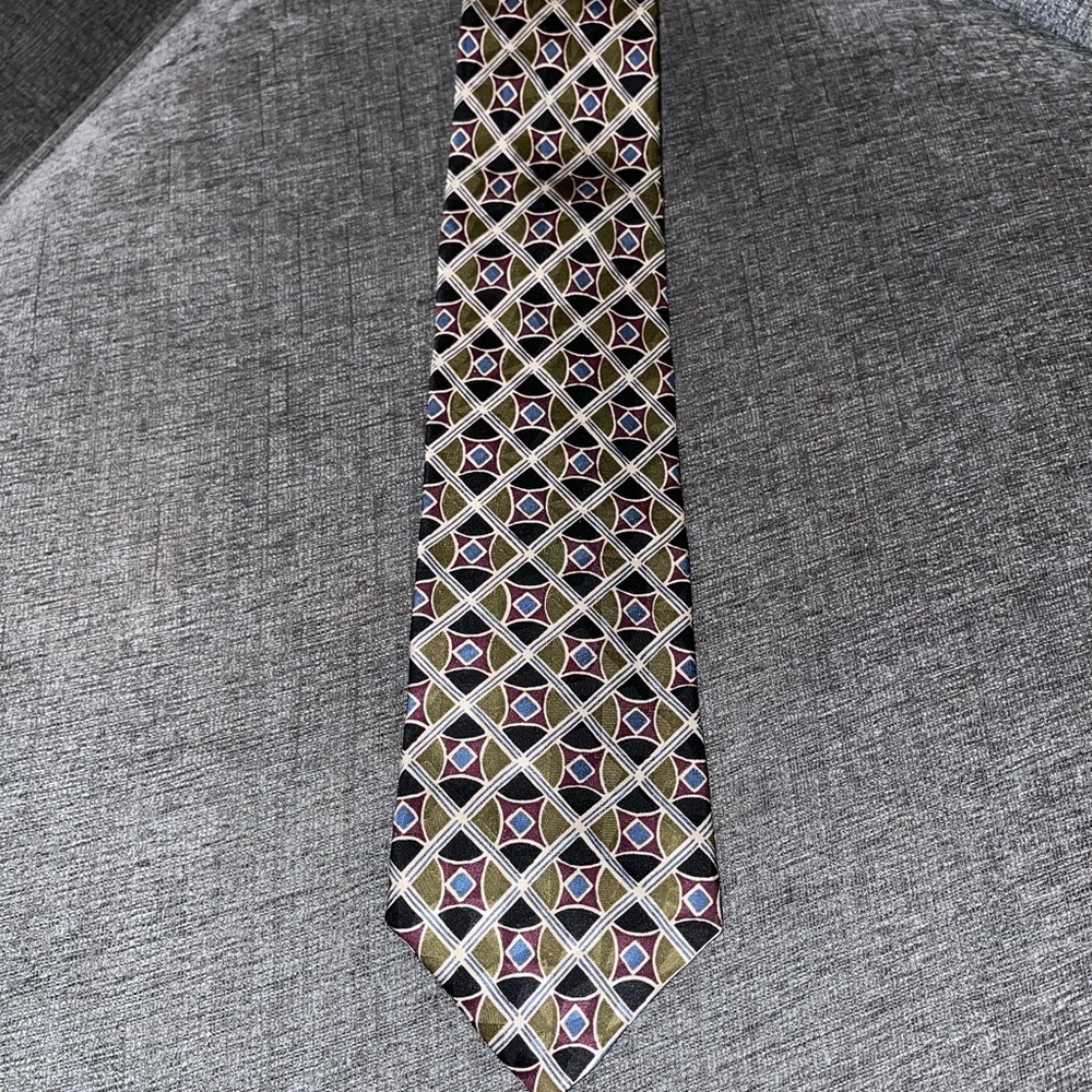 Essentia Mens Tie